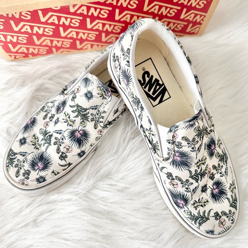 Vans Paradise Floral Slip On Sneakers - Picture 2 of 5